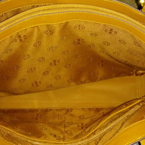 Tory Burch small buckle York Tote - Picture 5 of 5